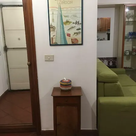 Διαμέρισμα Lovely Irnerio ❤ Flat Near S. Pietro ★ *